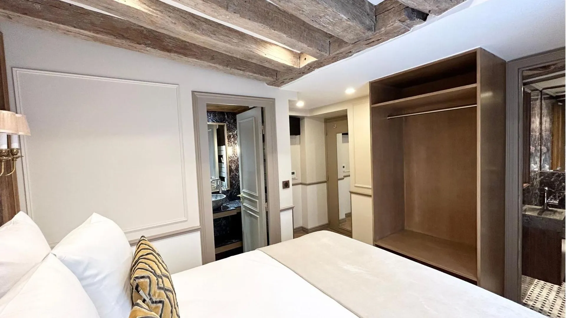 Apartmán Merveil - Signature Suite - Tour Eiffel - Bourgogne Paříž Francie